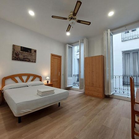 Hostal Miralva Мадрид Екстериор снимка